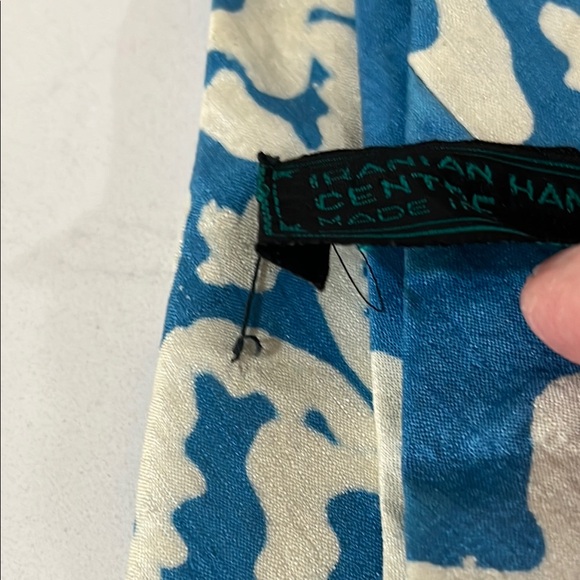 Handmade Iranian Blue and Gold Geometric Necktie - Picture 6 of 8